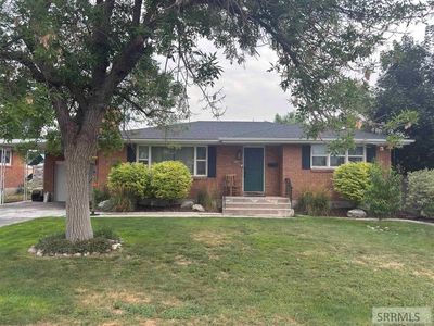 156 Fairmont Ave
