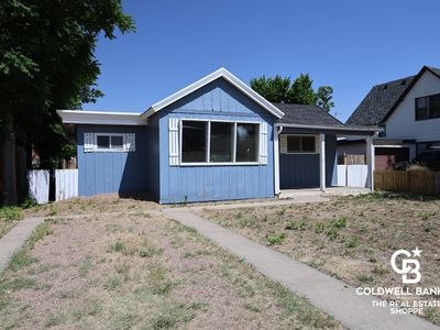 810 Pearl St