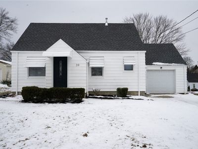 Property at 39 Renee Dr, Struthers, OH