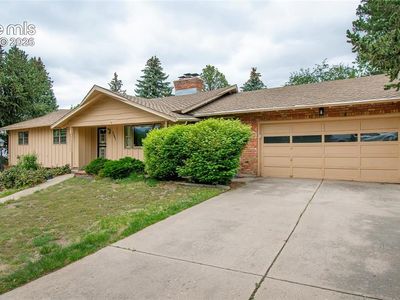 3007 Chelton Dr