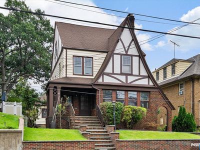 67 Montross Ave