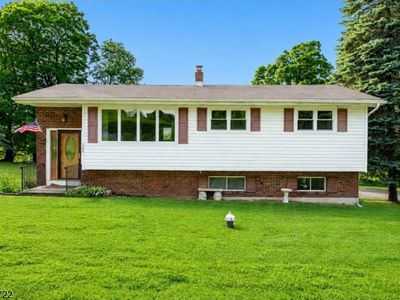103 Mountain Rd