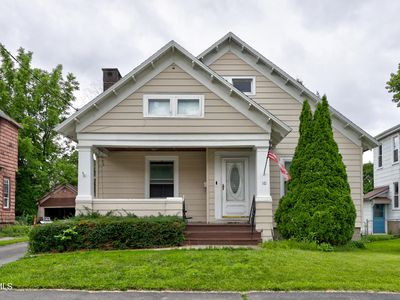 10 Arnold Avenue