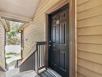 325 Lakepointe Dr UNIT 303