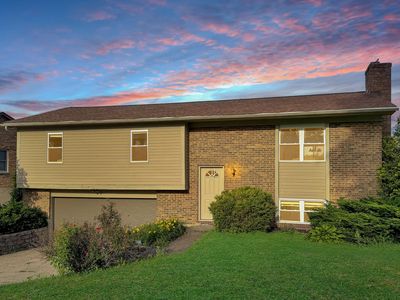 755 Meadow Wood Dr