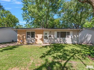 1621 Fairmont Dr