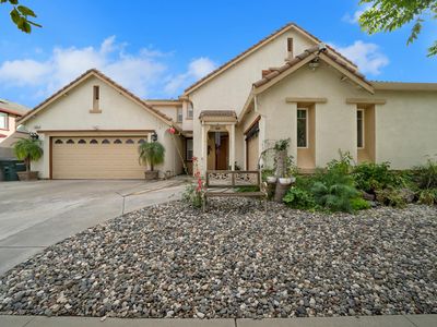 3626 Whispering Oak Dr