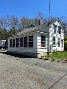 69 Ross Ave