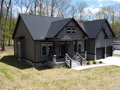 801 Far Country Dr