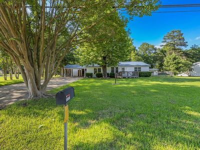 Property at 1101 E Avenue A, Hooks, TX