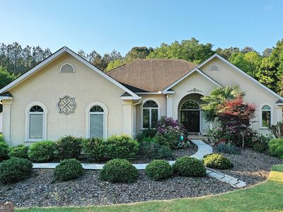 1330 Monroe Dr