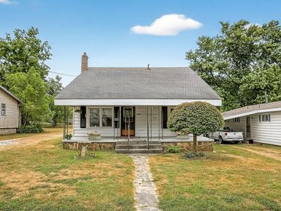 2307 N Robberson Avenue