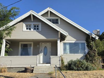 Property at 1627 Main St, Pomeroy, WA