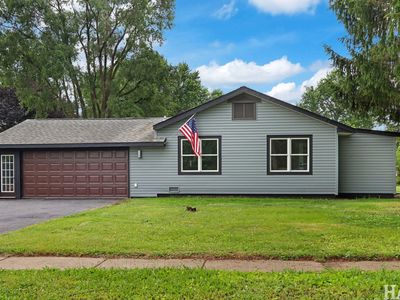 33 Holly Dr