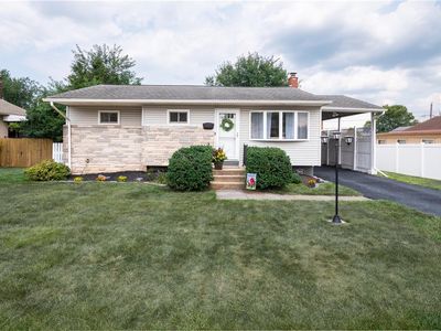 1906 Robin Way
