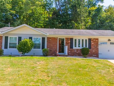 161 Greenbriar Ln