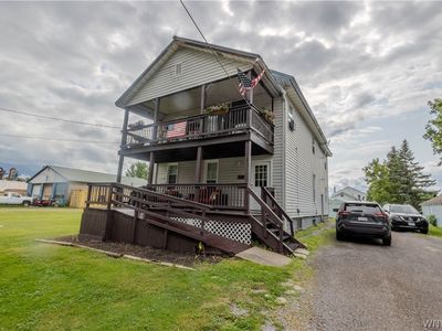 32 S Pearl St