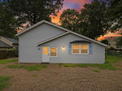 109 N Lake Ave