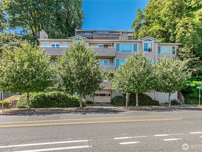 2167 N Dexter Avenue #202