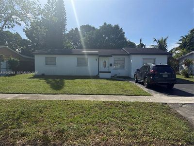 4910 NW 18th St