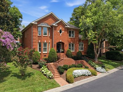 311 Whitworth Way
