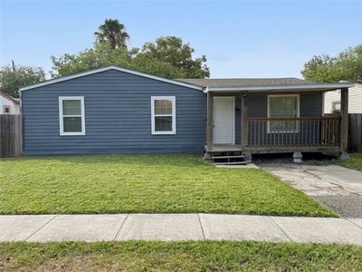 941 Acacia Dr