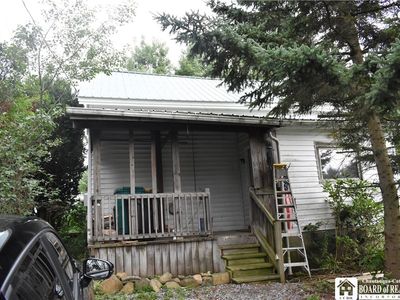 8348 Center Rd