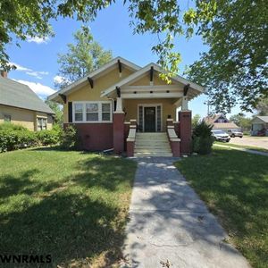 1401 2nd Ave