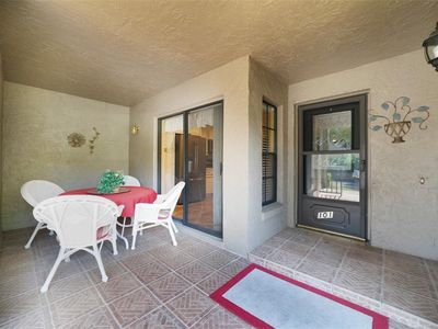 1074 Kensington Park Ct #101