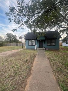 Property at 2129 N 1st St, Tahoka, TX