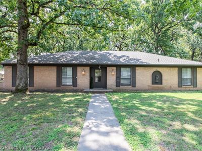 10310 Meandering Way