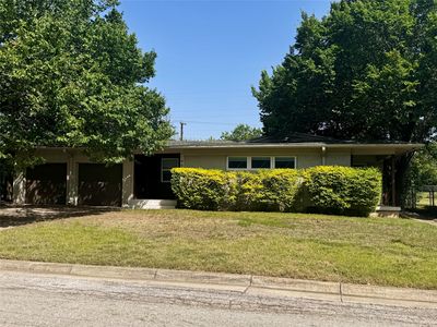 4657 Selkirk Dr