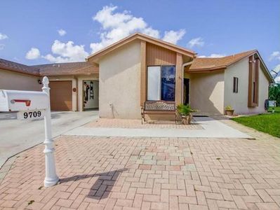 9709 Sunny Isle Circle