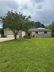 2213 Wild Oak Cres