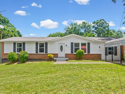 403 Louise Ln