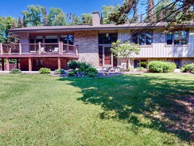 1521 Highway 61 E