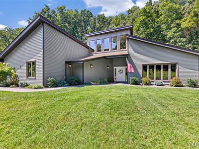 2201 Oakwood Dr