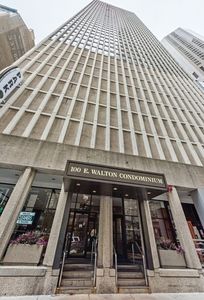 100 E Walton St APT 11B