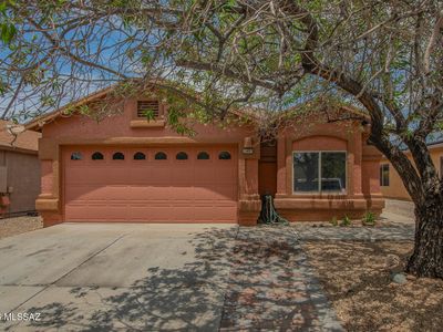 2403 E Calle Gran Desierto