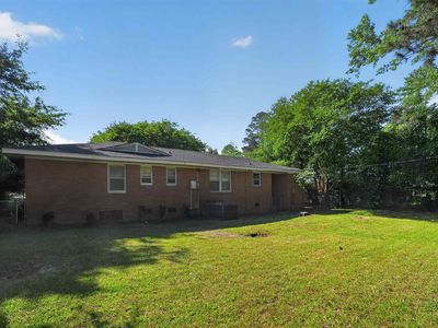 1015 Greenlawn Dr