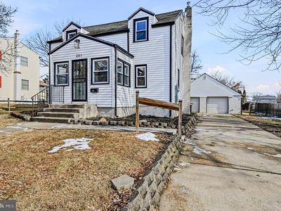 201 Clayton Ave