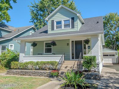 303 Iola Rd