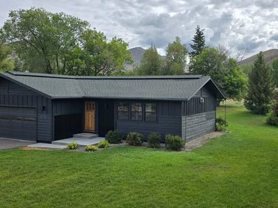 1210 Baldy View Dr