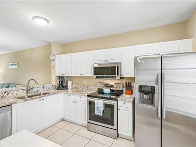 9185 Celeste DR #1-103