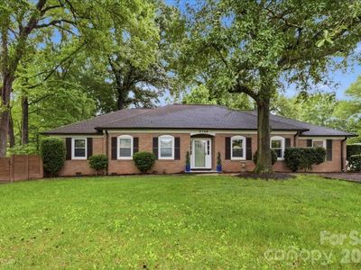 2728 India Hook Rd