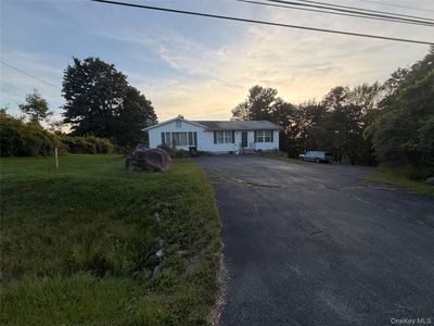 1413 Goshen Turnpike