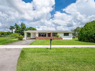 955 NW 15th St
