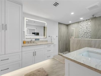 6075 Pelican Bay BLVD #303