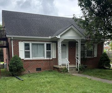 209 Dogwood St