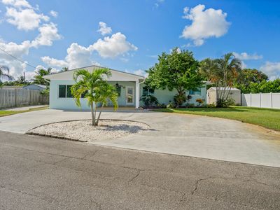 195 SW Cabana Point Circle